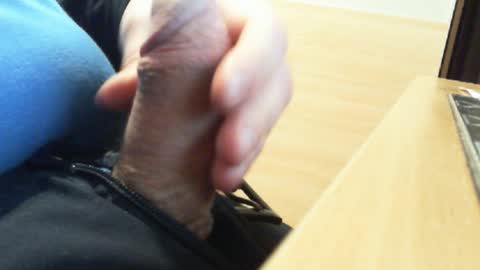 Snapshot of belgianfatcock chatting on January 28, 2025, 4:52 pm belgianfatcock online show from January 28, 2025, 4:52 pm