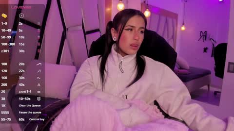 Bella online show from January 24, 2025, 1:47 pm