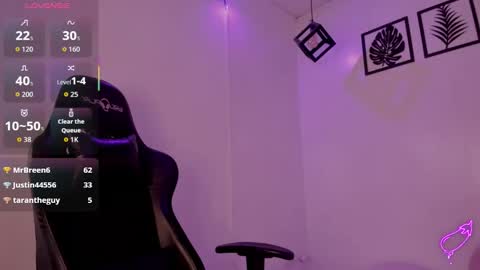 Bella online show from September 13, 2025, 3:12 pm