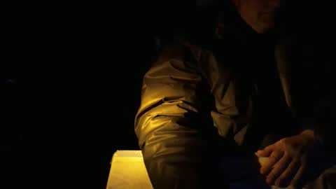 Snapshot of bell63 chatting on December 21, 2025, 5:58 am bell63 online show from December 21, 2025, 5:58 am