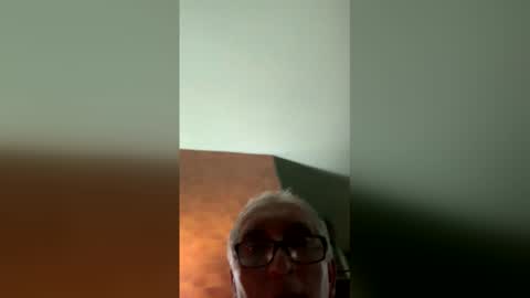 Snapshot of bell63 chatting on March 10, 2026, 7:13 am bell63 online show from March 10, 2026, 7:13 am