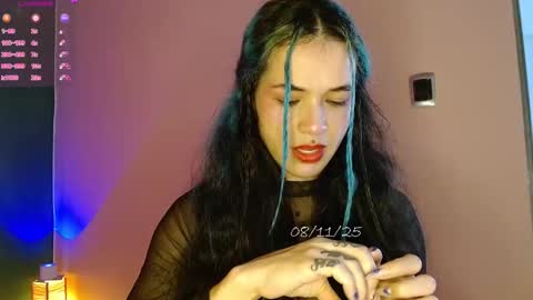   online show from November 8, 2025, 5:12 pm