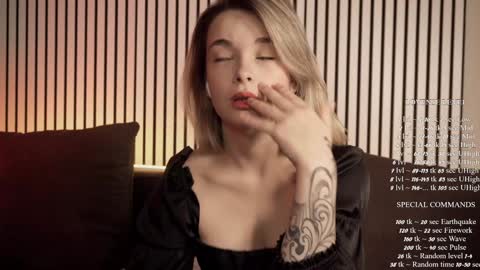 Snapshot of bella_alita chatting on January 3, 2025, 8:32 pm lita online show from January 3, 2025, 8:32 pm