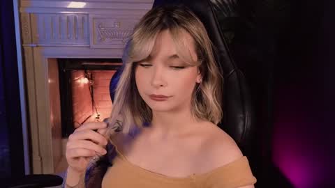 Snapshot of bella_alita chatting on January 17, 2025, 8:33 pm lita online show from January 17, 2025, 8:33 pm