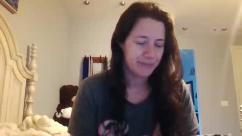 Snapshot of bella_bella17 chatting on February 21, 2025, 2:16 pm Bella online show from February 21, 2025, 2:16 pm