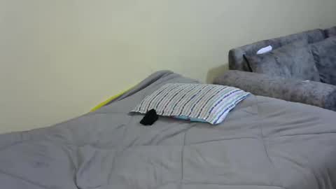 Snapshot of bella_c8 chatting on April 7, 2026, 1:06 am bella_c8 online show from April 7, 2026, 1:06 am