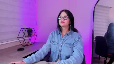 Snapshot of bella_corbin chatting on July 1, 2026, 7:24 pm Bella Corbin online show from July 1, 2026, 7:24 pm