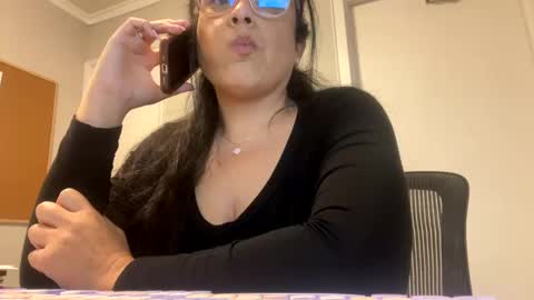 Snapshot of bella_dulce chatting on February 24, 2025, 10:25 pm bella_dulce online show from February 24, 2025, 10:25 pm