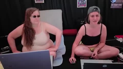 Bella James online show from November 2, 2025, 4:31 pm