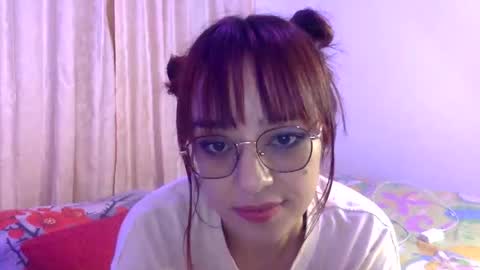 bella_mc online show from December 16, 2025, 1:21 am