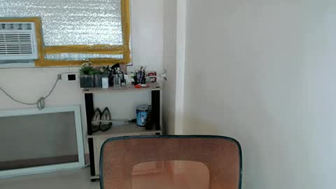 Snapshot of bella_ngo chatting on July 3, 2026, 8:21 am bella_ngo online show from July 3, 2026, 8:21 am