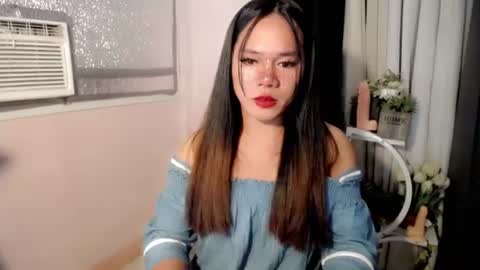 Snapshot of bella_ngo chatting on July 18, 2026, 2:10 pm bella_ngo online show from July 18, 2026, 2:10 pm