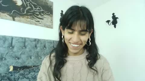 Snapshot of bella_poisonous chatting on June 8, 2026, 1:28 am Bella online show from June 8, 2026, 1:28 am
