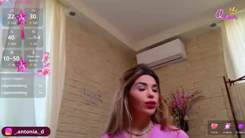 Snapshot of bella_posh chatting on February 25, 2026, 8:35 am bella_posh online show from February 25, 2026, 8:35 am