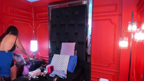 Bella Riviera online show from April 6, 2026, 6:42 pm