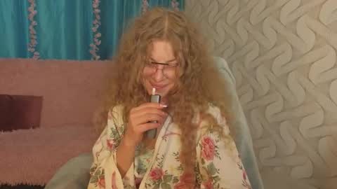 Bella online show from January 13, 2026, 2:22 pm