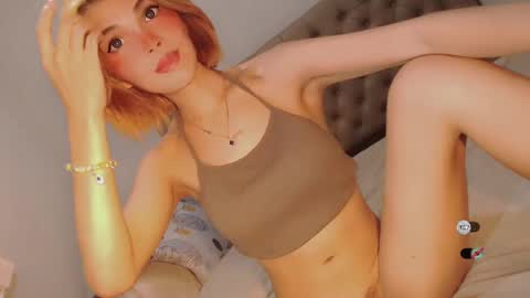 Bella online show from February 1, 2025, 8:37 pm