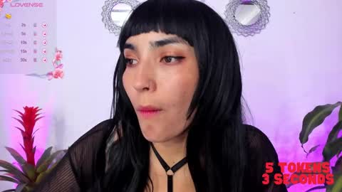 Bella online show from January 13, 2025, 3:23 am