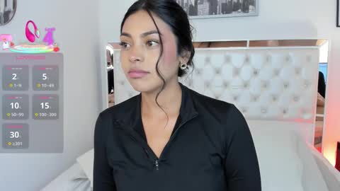 Snapshot of bellaa__jones chatting on January 8, 2026, 12:29 pm Bella online show from January 8, 2026, 12:29 pm