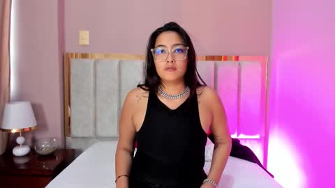 Bella Stone online show from January 15, 2026, 6:55 pm