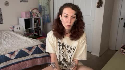 bellababy444 online show from June 7, 2026, 5:06 pm