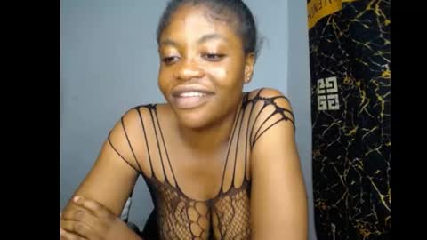 Snapshot of bellababy7 chatting on July 2, 2026, 3:23 am bella online show from July 2, 2026, 3:23 am