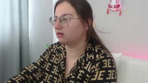 Anna online show from July 14, 2026, 5:34 am