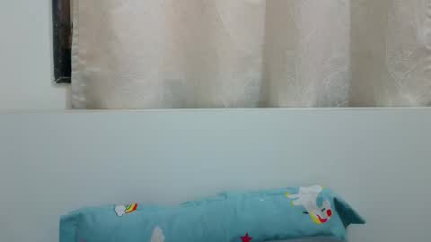 bellacrystall online show from February 24, 2026, 3:48 am