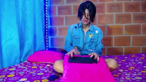 bellamy_094 online show from November 11, 2025, 8:20 pm