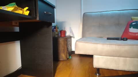 Snapshot of bellangel_ chatting on December 14, 2024, 11:45 pm Camille online show from December 14, 2024, 11:45 pm