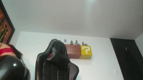 Snapshot of bellangel_ chatting on January 25, 2025, 10:18 pm Camille online show from January 25, 2025, 10:18 pm