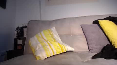 Snapshot of bellangel_ chatting on February 7, 2025, 1:15 am Camille online show from February 7, 2025, 1:15 am