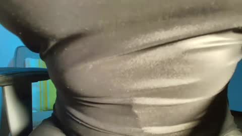 Snapshot of bellangel_ chatting on February 21, 2025, 2:06 am Camille online show from February 21, 2025, 2:06 am