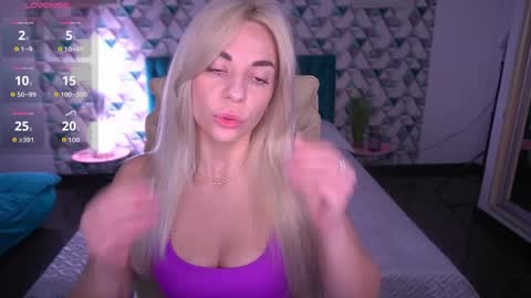 Bella online show from April 1, 2026, 1:01 pm