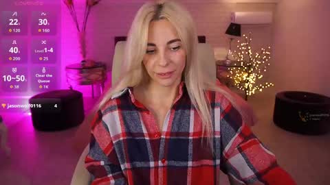 Bella online show from April 12, 2026, 7:52 pm