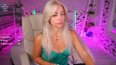 Snapshot of bellarayyy chatting on June 22, 2026, 3:47 am Bella online show from June 22, 2026, 3:47 am