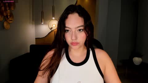 Snapshot of bellarosex1 chatting on December 11, 2024, 3:24 am Bella Rose online show from December 11, 2024, 3:24 am