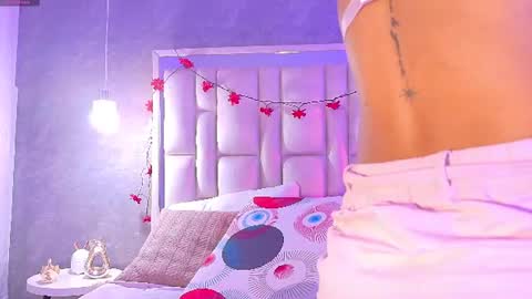 BellaSanderrs online show from July 6, 2026, 11:29 am