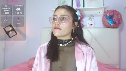 bellastonee1 online show from January 14, 2025, 3:04 pm