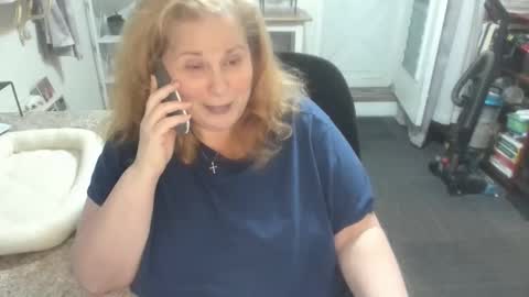 Bellavoca online show from November 10, 2025, 10:42 pm