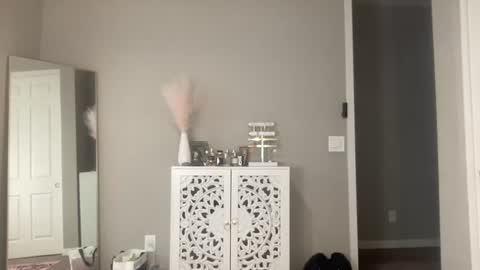 Bella Rose online show from July 17, 2026, 12:28 am