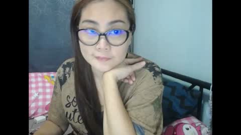 Bella online show from August 3, 2026, 9:04 am