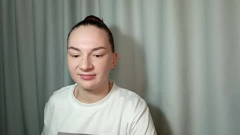 belle_fiesta online show from February 16, 2026, 8:27 pm