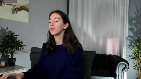 Bella online show from September 14, 2025, 5:28 am