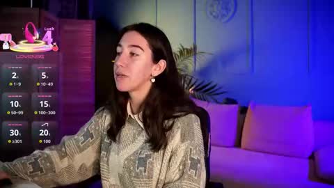 Bella online show from September 25, 2025, 4:00 pm