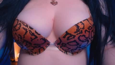 Hello I am kind friendly and cute girl online show from December 27, 2024, 9:43 pm