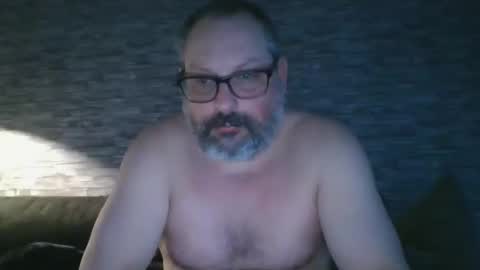 bellequeue19758 online show from March 9, 2025, 11:03 am