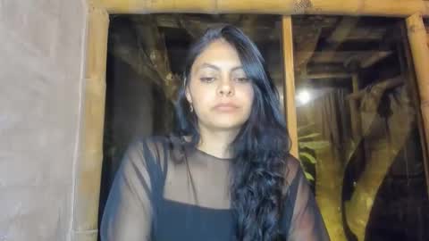 bellezacosmica online show from April 26, 2026, 2:42 am