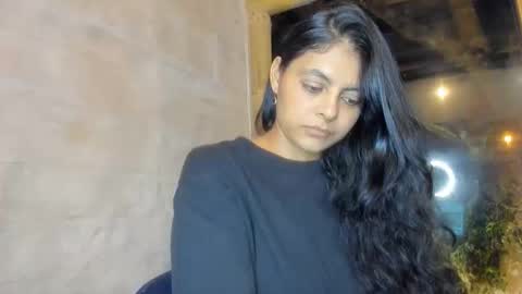 bellezacosmica online show from April 29, 2026, 2:37 am