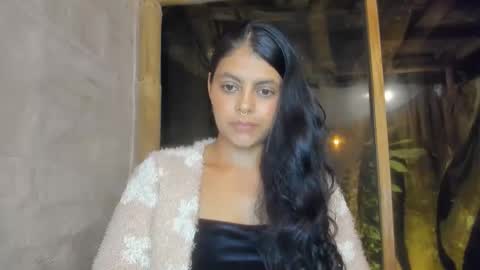 bellezacosmica online show from April 30, 2026, 2:29 am